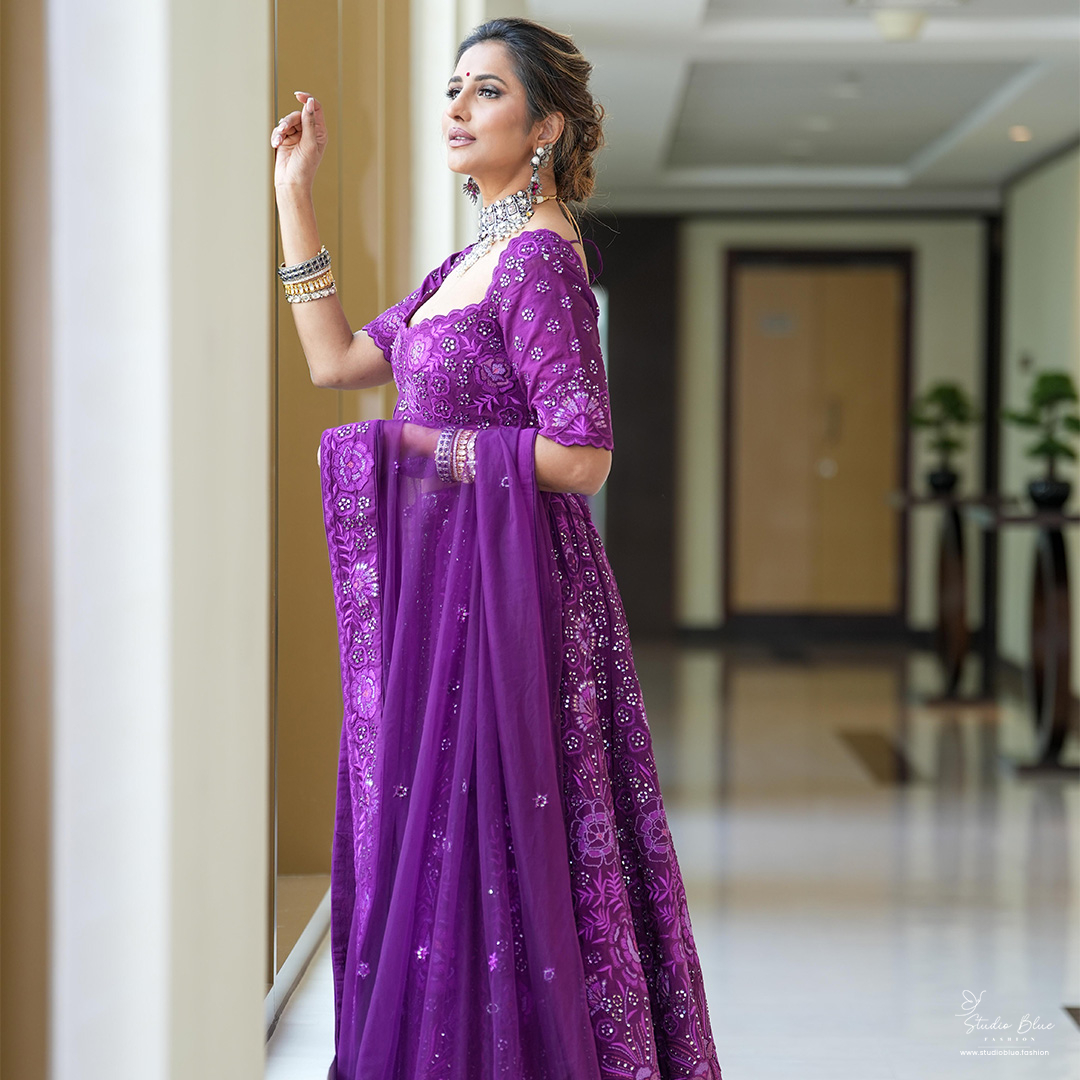 Full Embroidered Lehenga Set - Image 2